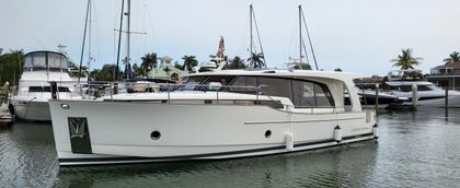 40' Greenline 2021 Yacht For Sale